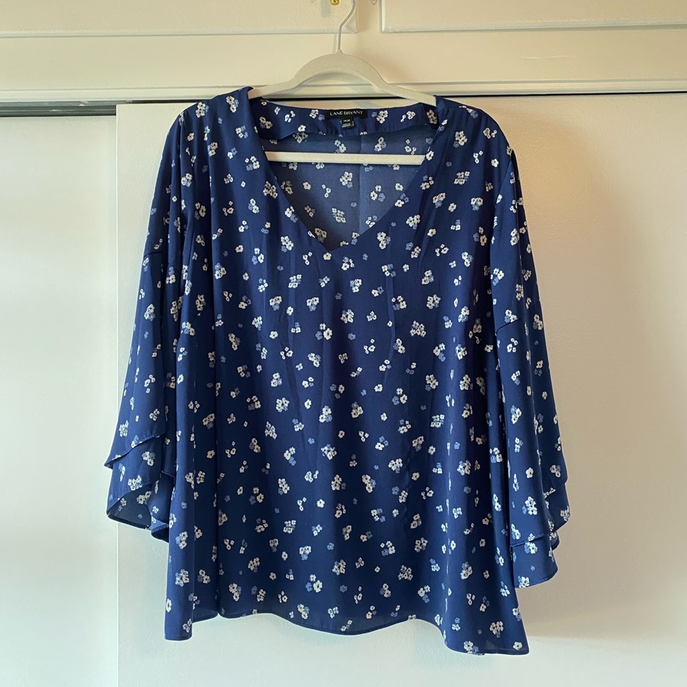 Floral v neck blouse